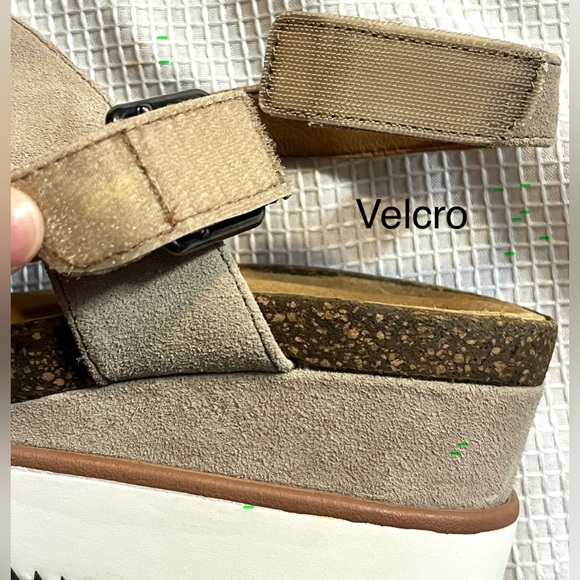 Clarks Women's Slingback Wedge Sand Suede Tan Sandals Size 8 - Picture 6 of 12